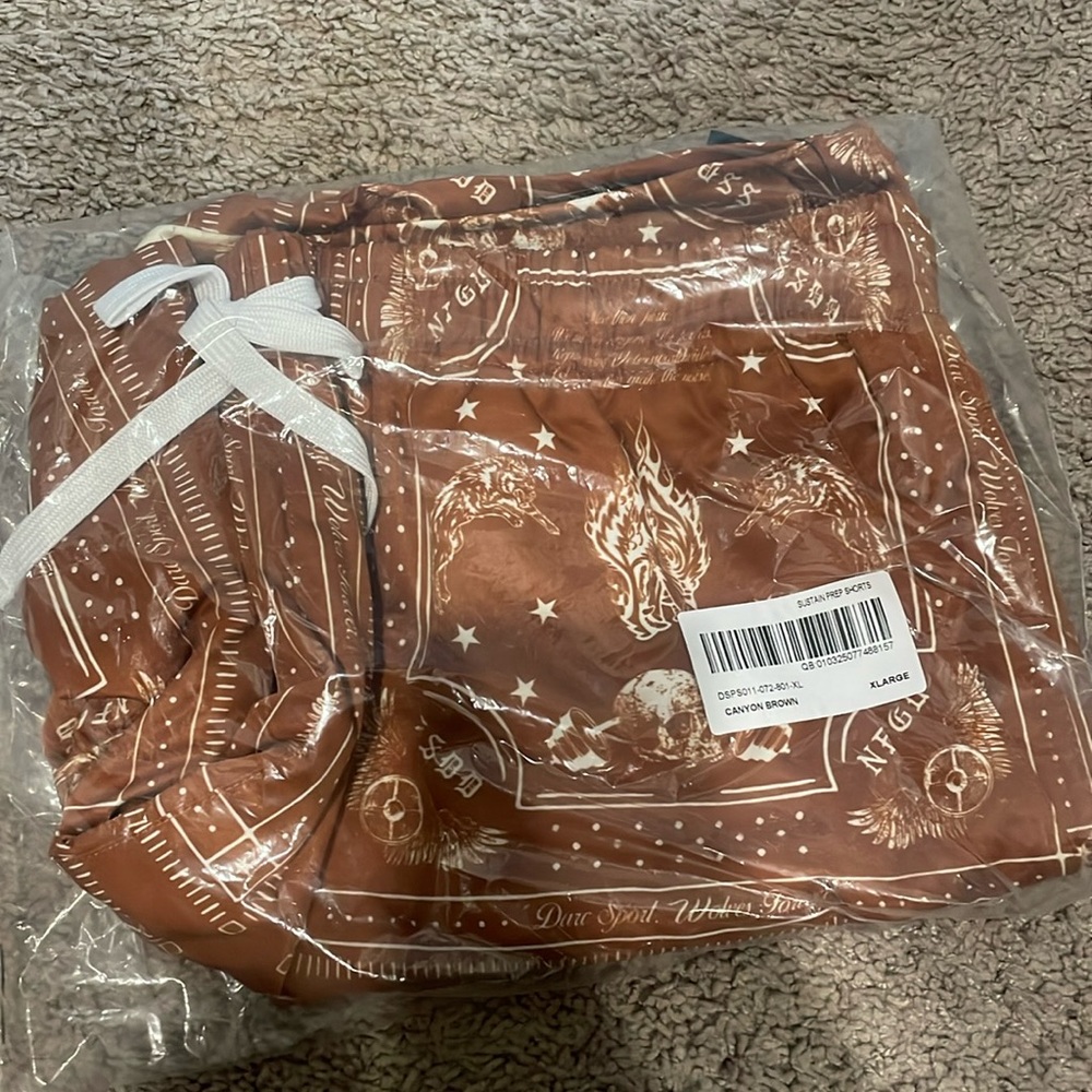 New in plastic Darc sport shorts xl